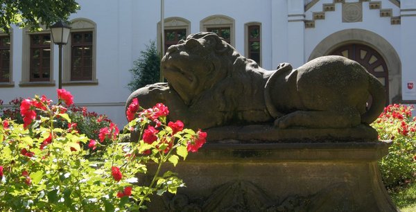 Löwe am Auricher Schloss 