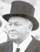 Portraitfoto von Hermann Hippen